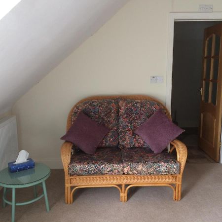 Llyswen Large Bedroom In Top Part Of Bungalow With Garden View And Balcony Sleeps Three Aberystwyth Exterior foto